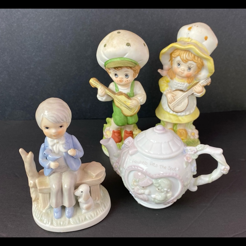 Preloved figurines